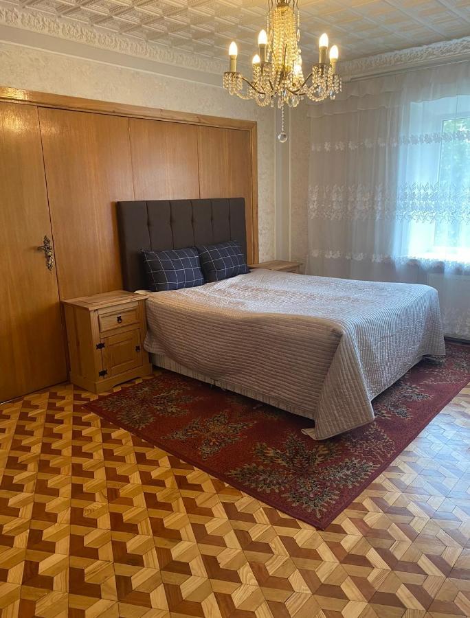 2 Bedroom Apartment Close To Kaunas Airport In Karmelava ภายนอก รูปภาพ